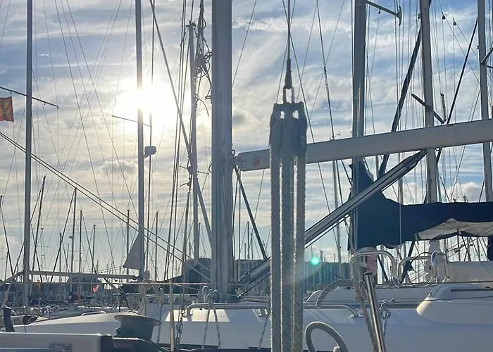 Voilier Miraflores Bådhotel *