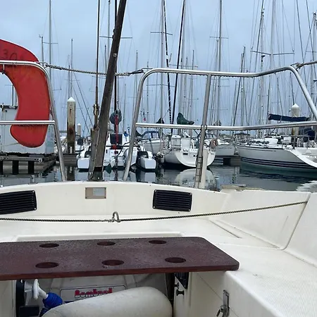 船屋 Voilier Miraflores *