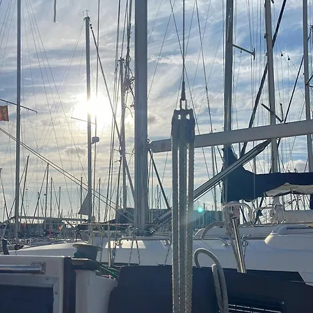 Voilier Miraflores 船屋 *